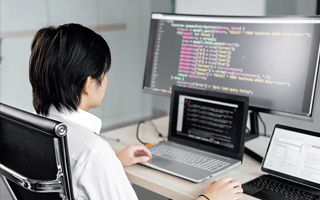 乌鲁木齐 ,php声明和调用变量的符号是什么？
